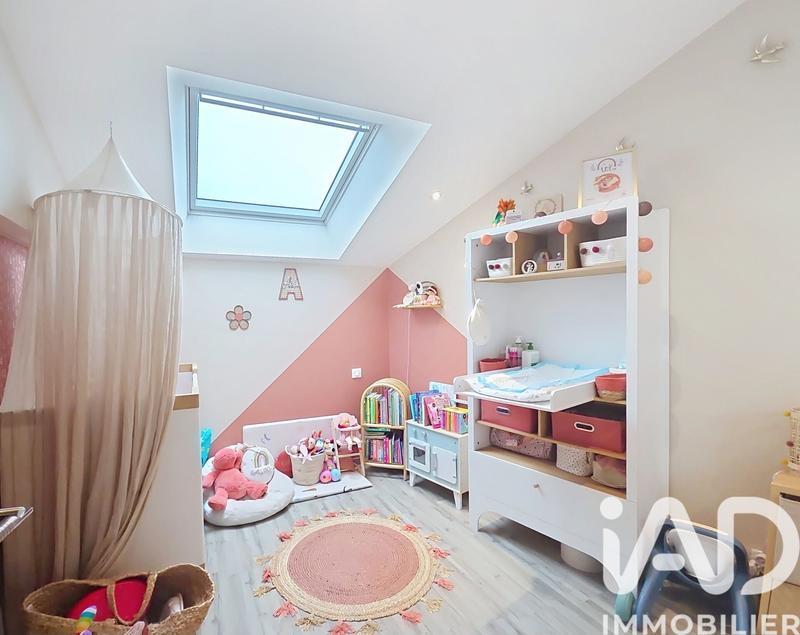 Maison - 98 m² - 4 pièces