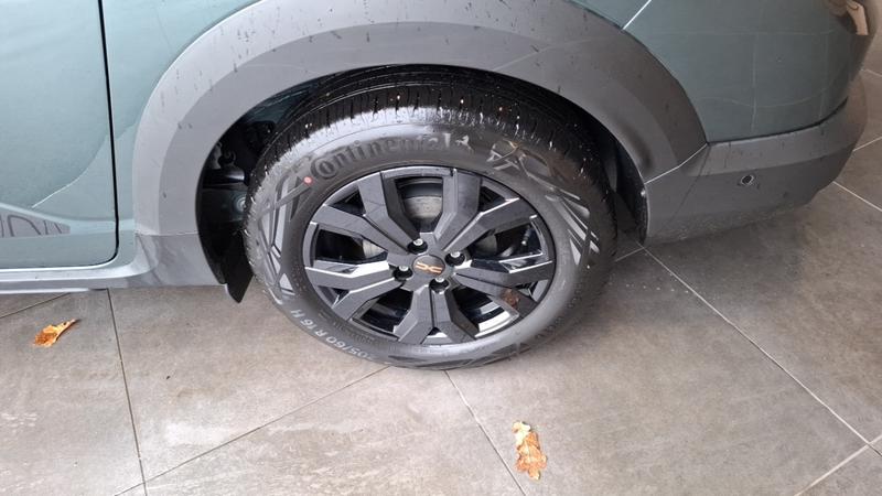 Dacia Jogger 5 Places Extreme+ Hybrid 140 -24