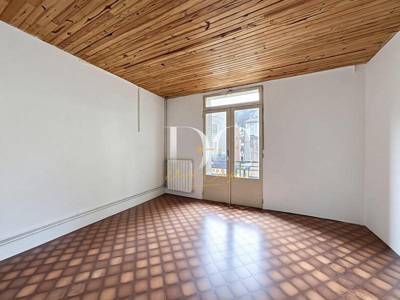 Maison - 80 m² - 5 pièces