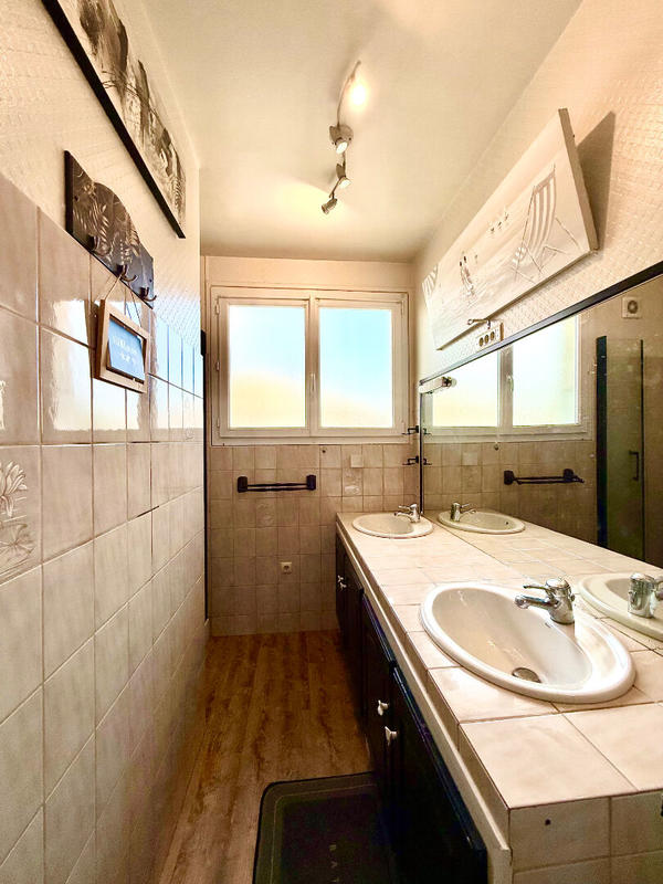 Maison - 130 m² - 7 pièces