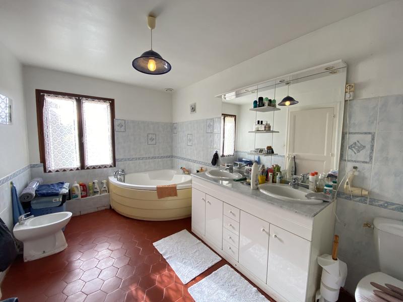 Ferme - 225 m² - 7 pièces