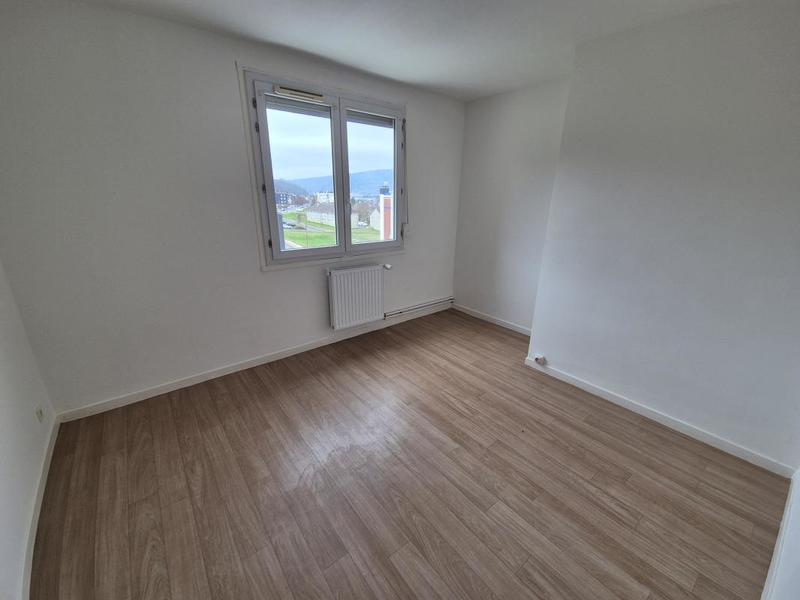 Appartement - 100 m² - 5 pièces