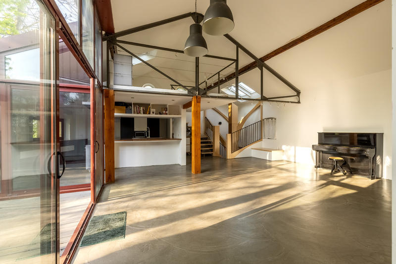 Loft - 268 m² - 8 pièces