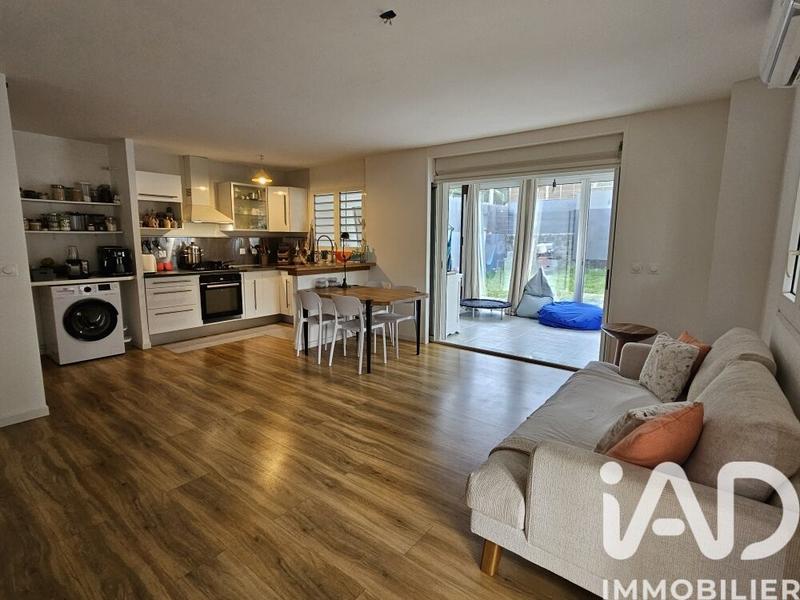 Maison - 96 m² - 4 pièces