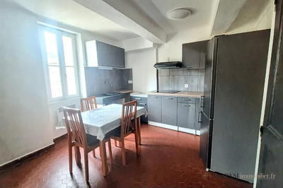 Appartement - 90 m² - 2 pièces