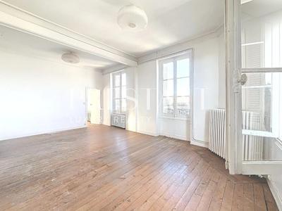 Appartement - 85 m² - 4 pièces