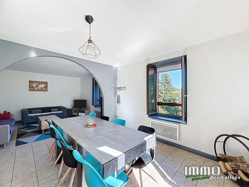 Appartement - 93 m² - 4 pièces