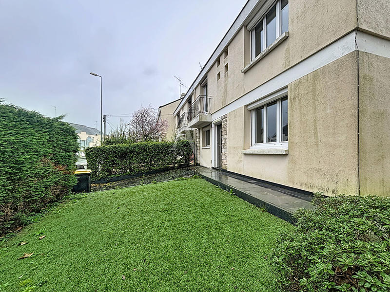 Maison - 159 m² - 10 pièces