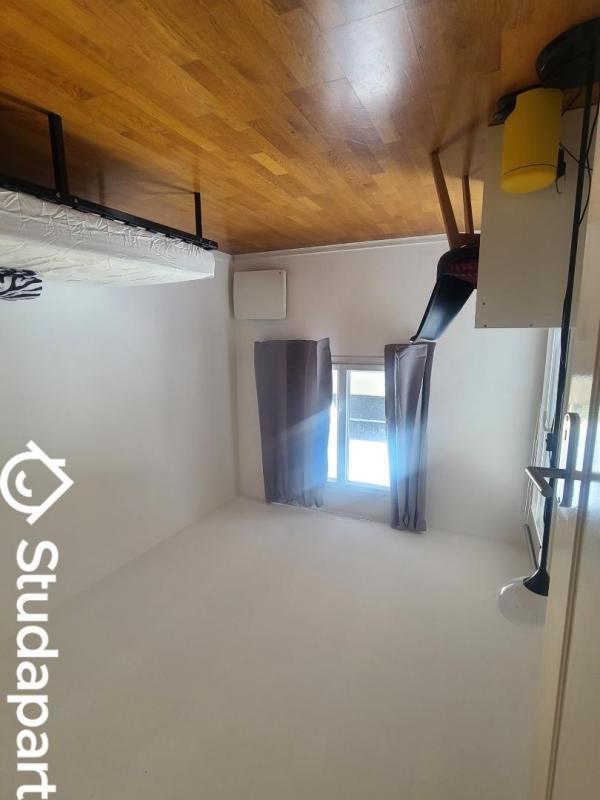 Chambre - 9 m² - 1 pièce