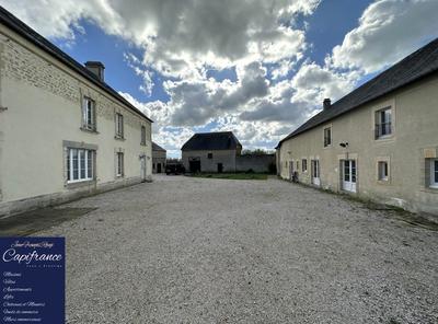 Maison - 330 m² - 16 pièces