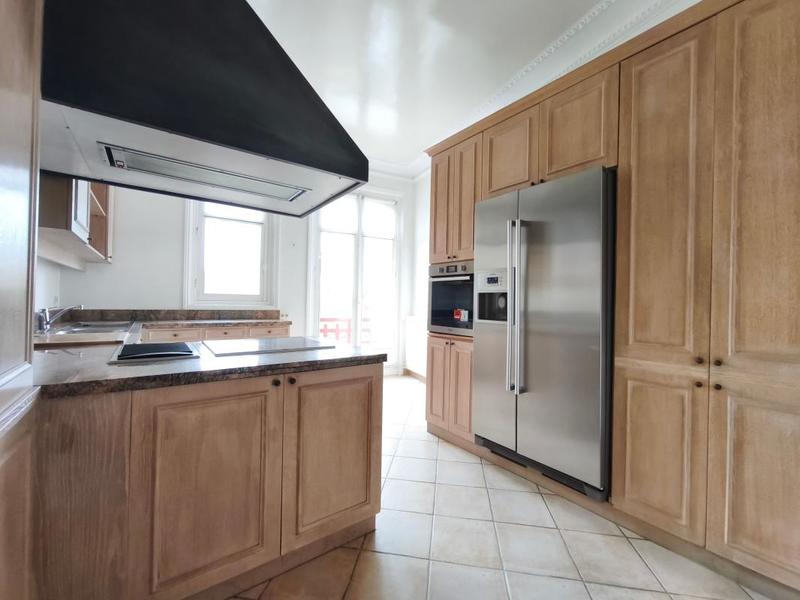 Appartement - 172 m² - 5 pièces