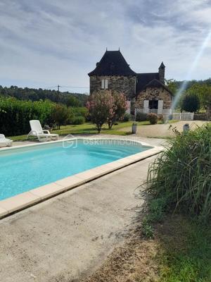 Maison en pierre - 132 m² - 6 pièces