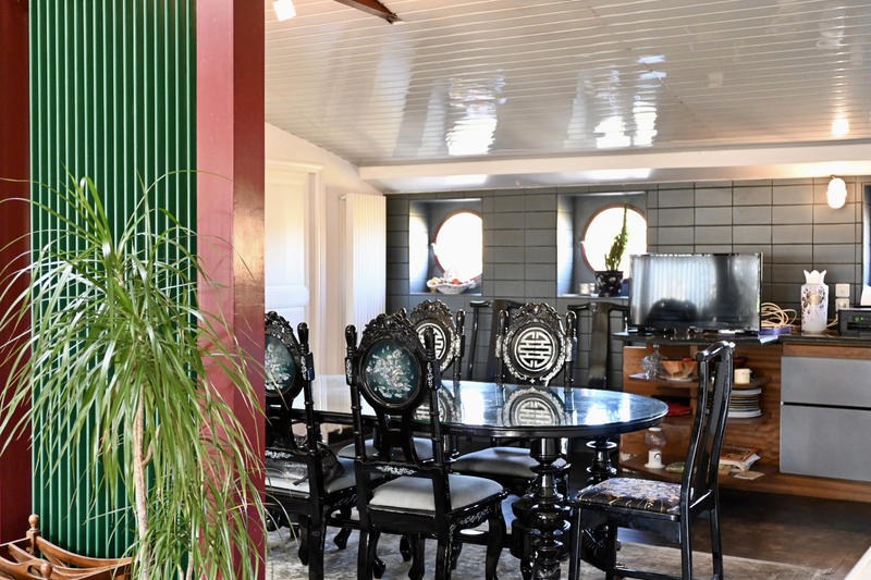 Duplex - 241 m² - 7 pièces