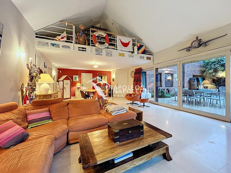 Maison - 200 m² - 5 pièces