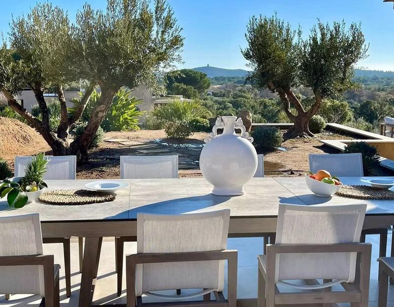 Villa - 249 m² - 7 pièces