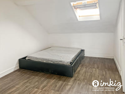 Maison - 185 m² - 12 pièces