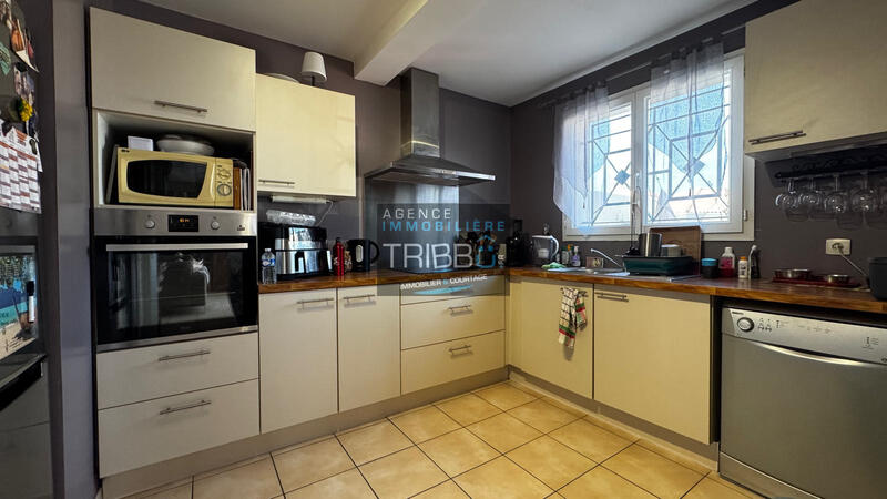 Maison - 87 m² - 4 pièces