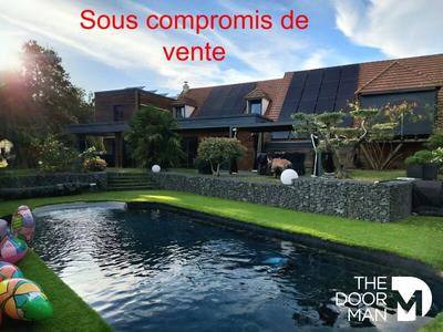 Maison - 330 m² - 11 pièces