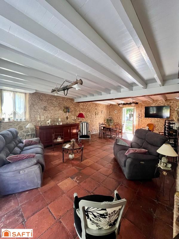 Maison - 200 m² - 8 pièces