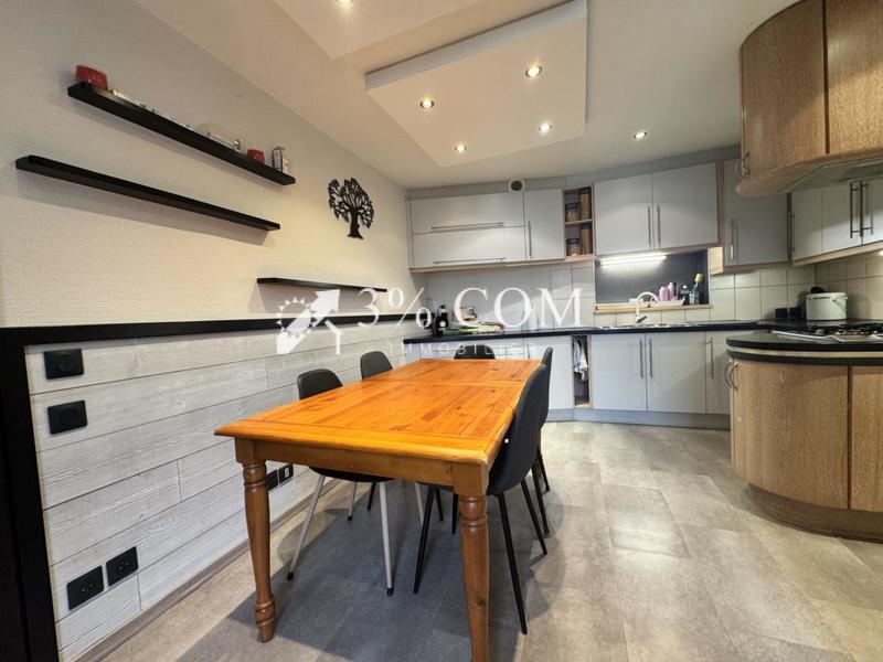 Maison de ville - 239 m² - 10 pièces