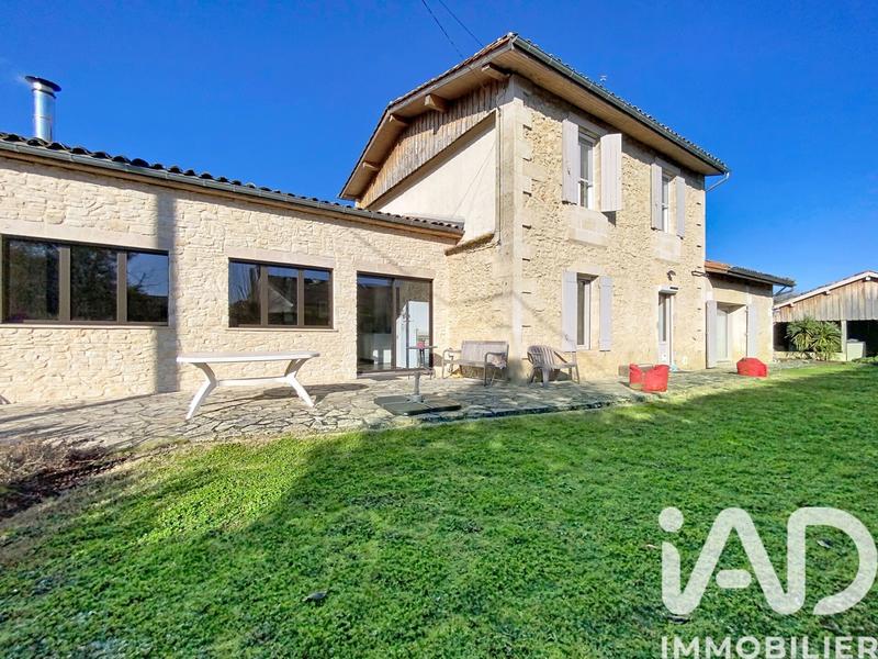 Maison - 231 m² - 8 pièces