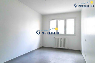Appartement - 90 m² - 5 pièces