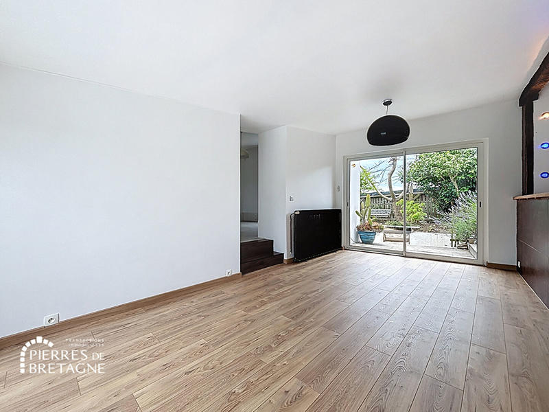 Maison - 96 m² - 6 pièces