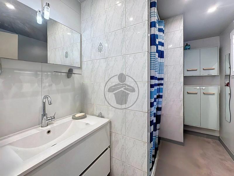 Maison - 92 m² - 5 pièces