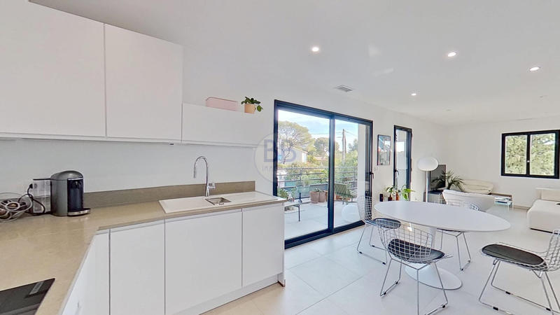 Appartement - 106 m² - 3 pièces