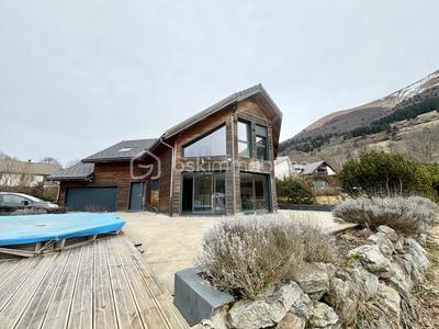 Maison d'architecte - 173 m² - 6 pièces