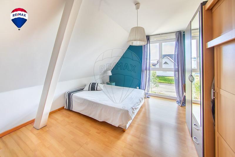 Maison - 170 m² - 6 pièces