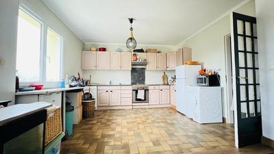 Maison - 175 m² - 6 pièces