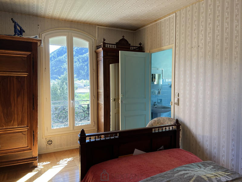 Maison - 175 m² - 7 pièces