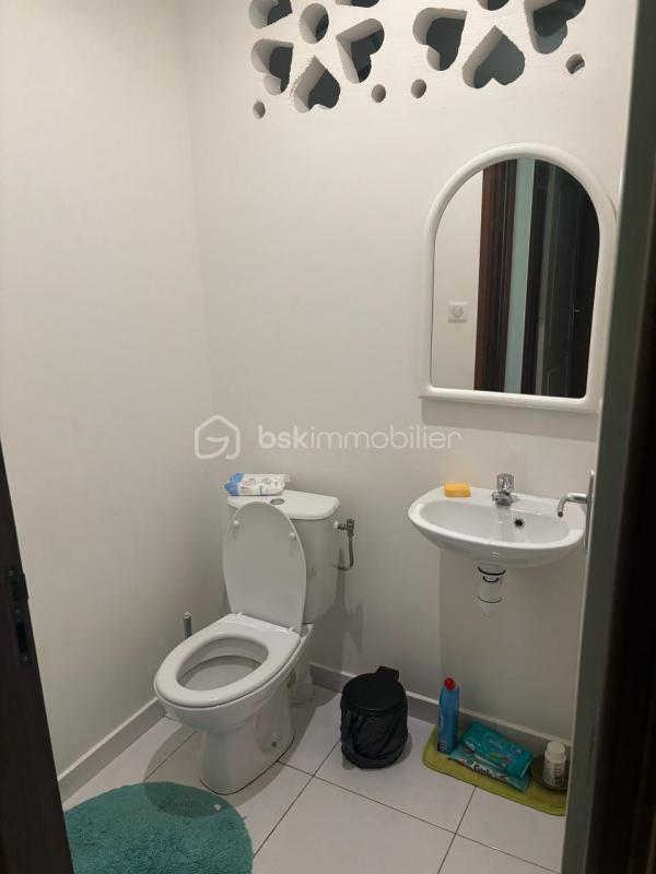 Maison - 90 m² - 3 pièces