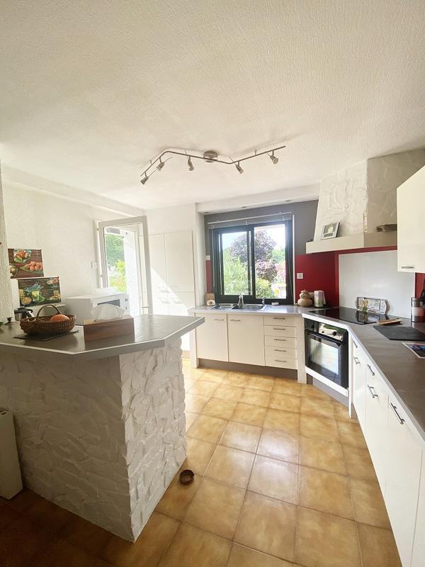 Villa - 210 m² - 8 pièces