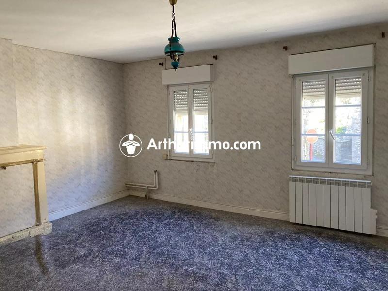 Maison - 253 m² - 8 pièces