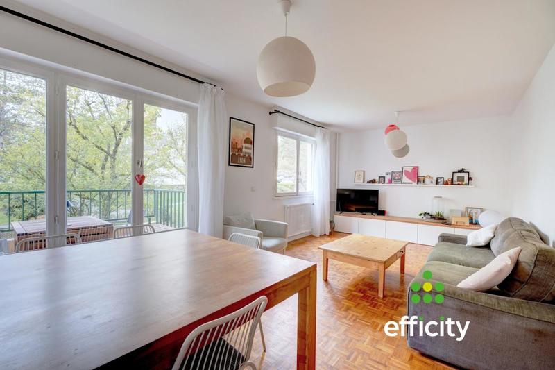 Appartement - 85 m² - 4 pièces