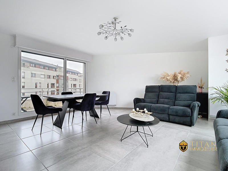 Appartement - 84 m² - 4 pièces