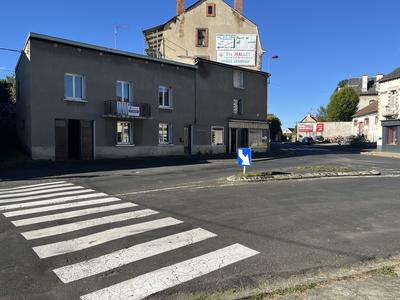 Maison - 127 m² - 9 pièces