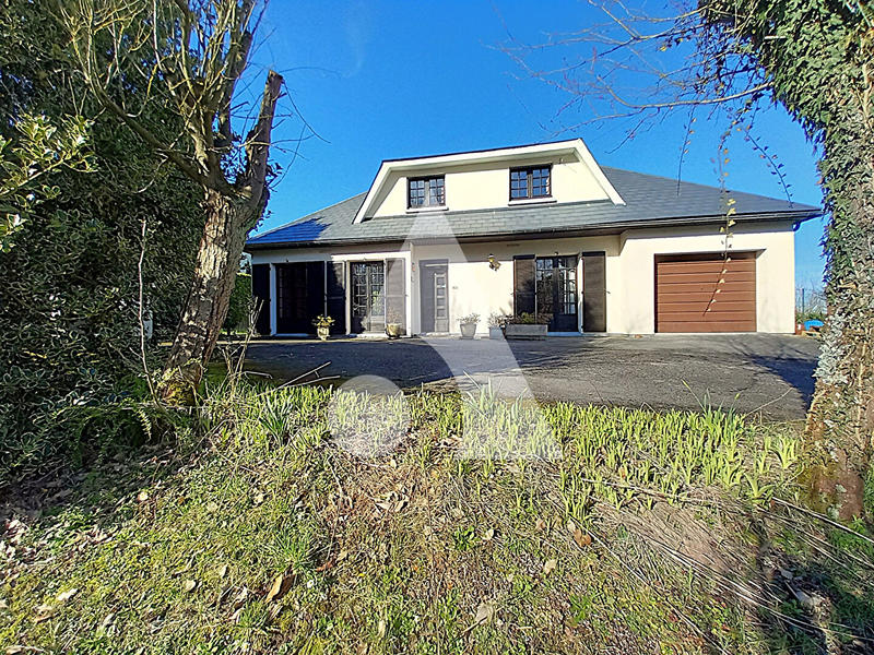 Maison - 104 m² - 7 pièces