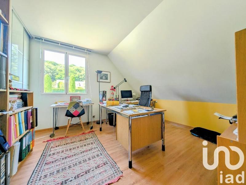 Maison - 300 m² - 12 pièces