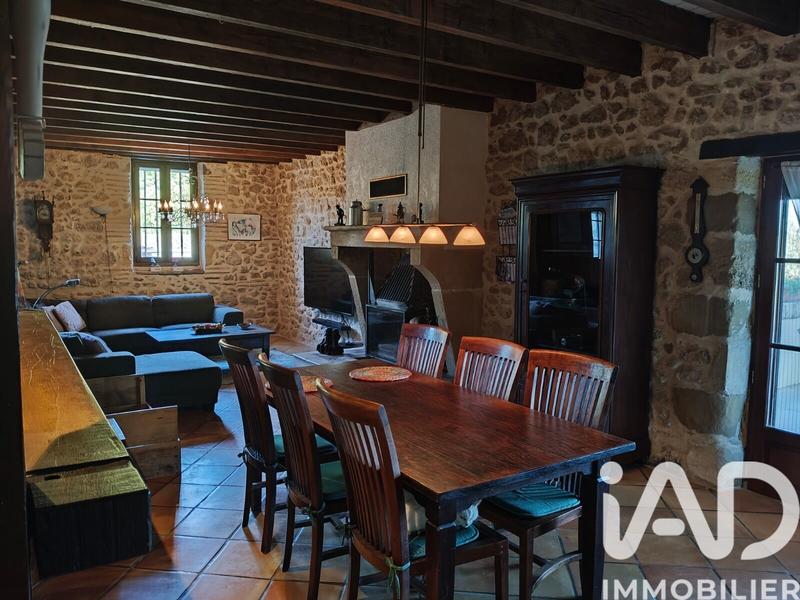 Maison - 289 m² - 7 pièces