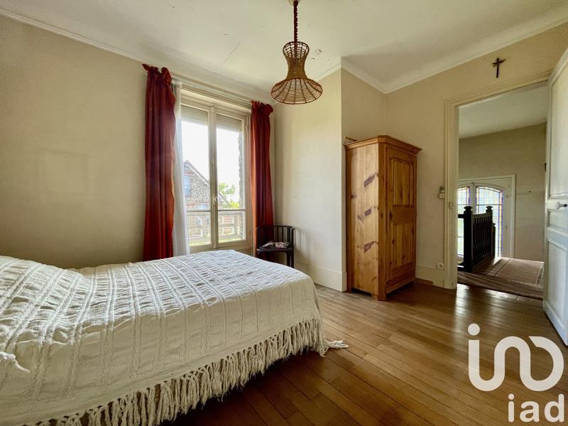 Maison - 205 m² - 9 pièces