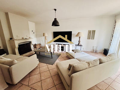 Maison ancienne - 196 m² - 5 pièces