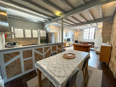 Appartement - 83 m² - 2 pièces