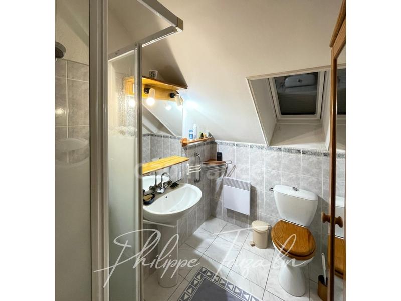 Maison - 152 m² - 8 pièces