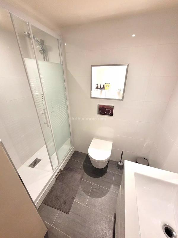 Maison - 156 m² - 8 pièces