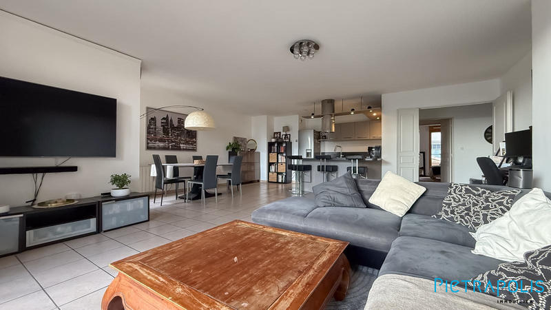 Appartement - 102 m² - 4 pièces