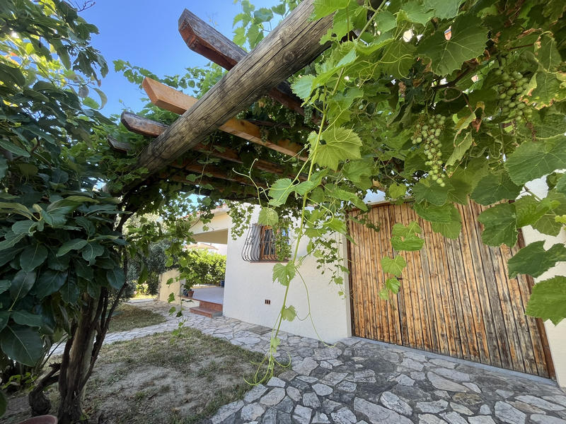 Villa - 150 m² - 4 pièces