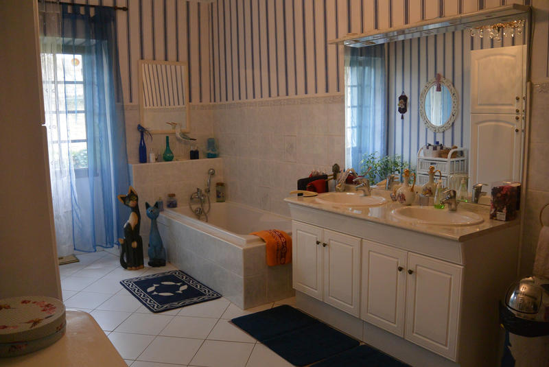 Maison - 177 m² - 7 pièces